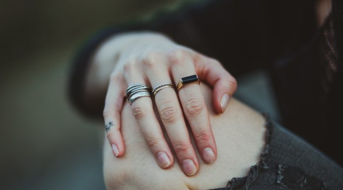 Knee Pain? No More. Photo by Jasmin Schreiber on Unsplash